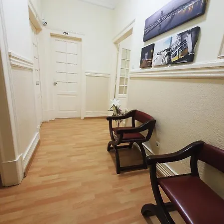 ゲストハウス Midis - Local リスボン