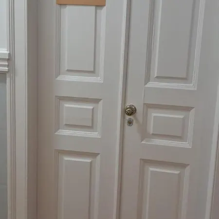 Midis - Local בית הארחה