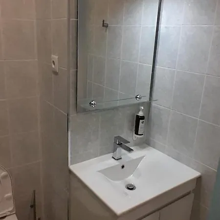 Midis - Local בית הארחה